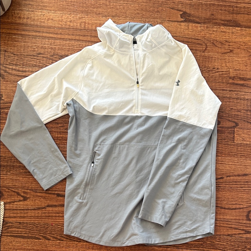 Men’s Under Armour XL Color Block Gray White Long Sleeve Hood Windbreaker